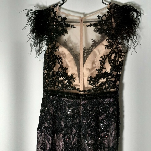 Mac Duggal Size 8 Gown - Picture 3 of 6